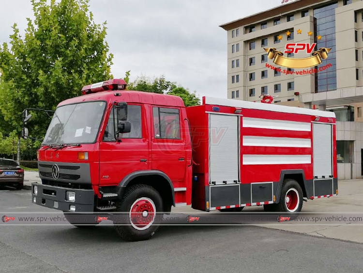 Fire Fighting Vehicle - LF